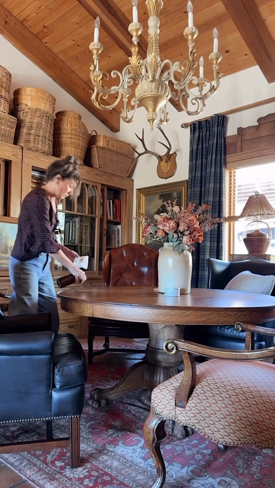 #ad Steals of deals for a limited time only on things we use everyday! Loooove these glass spray bottles (they come in lots of colors)…I use 15-20 drops of lemon basil oil, fill the rest with water, and it’s a great natural cleaner! I use it on our sinks, stovetops, toilets, table top, etc...Such a great deal on our Vitamix, the little green machine, and vacuum that we use all the time! 

#LTKSaleAlert #LTKHome