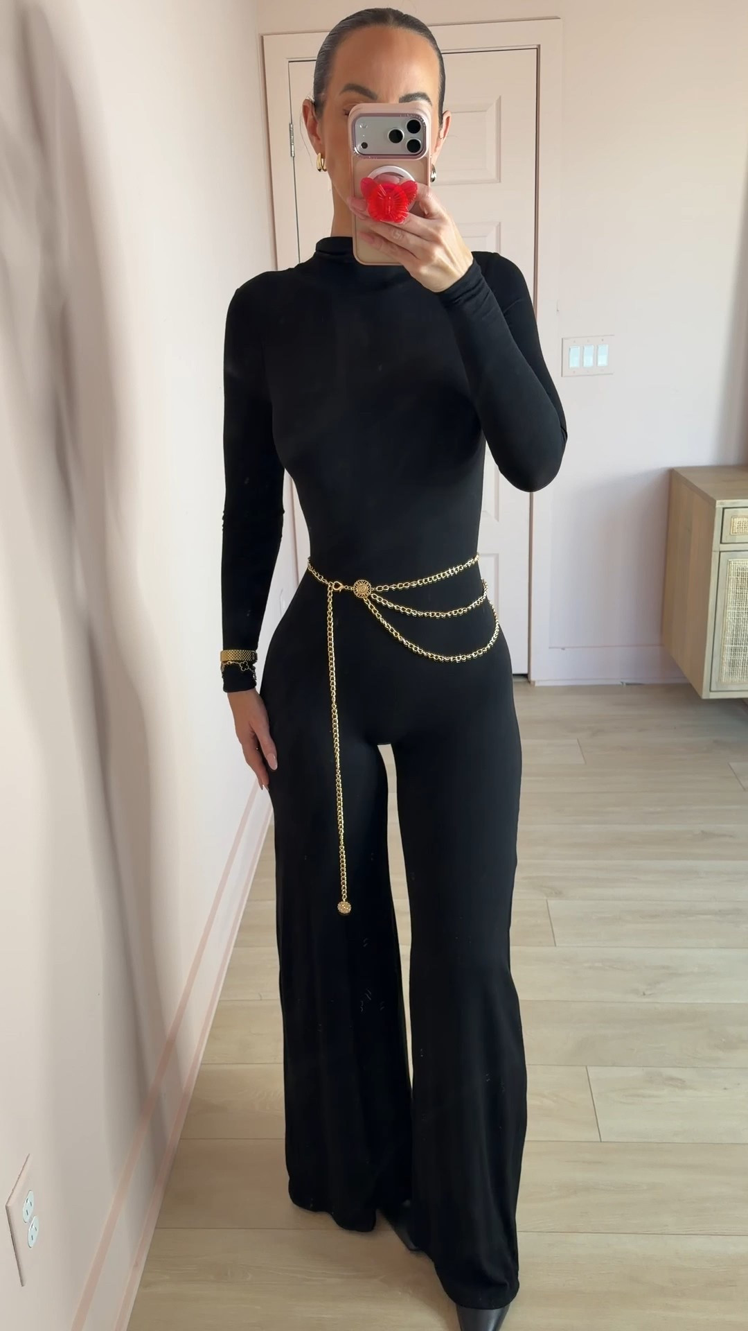 swear everything I get from naked wardrobe sells out so I can never tag the actual thing I’m wearing 😭 but I linked alternatives ❤️ 

this belt is one of the best purchases I’ve made in a while tbh 



#LTKootd