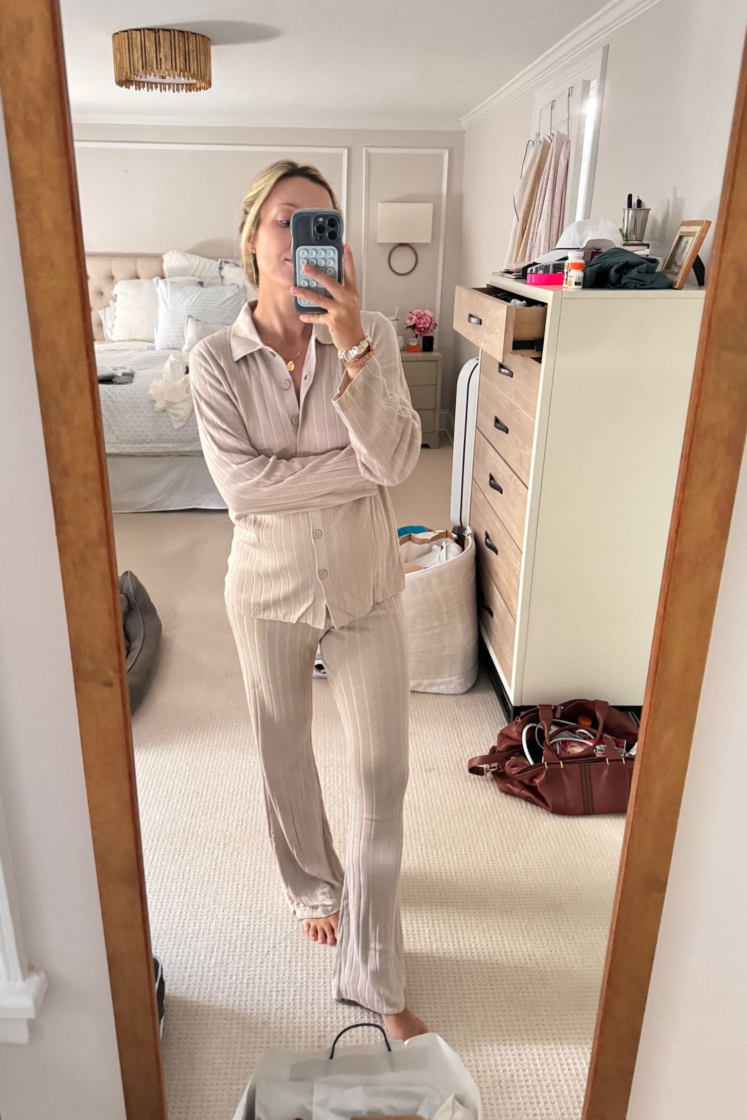 Loving elevated loungewear for my third trimester

Set from H&M

#LTKStyleTip #LTKBump #LTKBaby