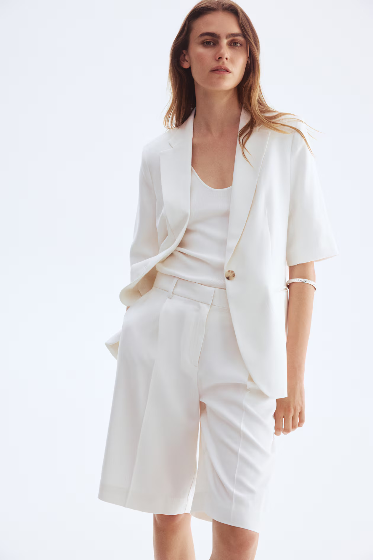 Bermuda shorts | H&M (UK, MY, IN, SG, PH, TW, HK)