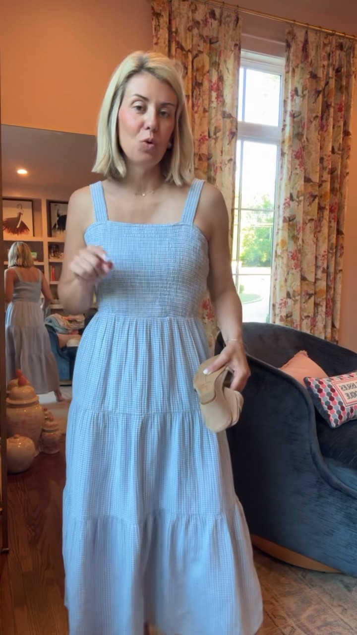 The perfect neutral, comfy and cute dress that way we’re styling all the ways! This one is such a great find and price!
Dress & sweaters - xs
Shoes - 8 tts
*Use Catherine20 at A+B

#LTKstorytime #LTKSeasonal #LTKdayinmylife