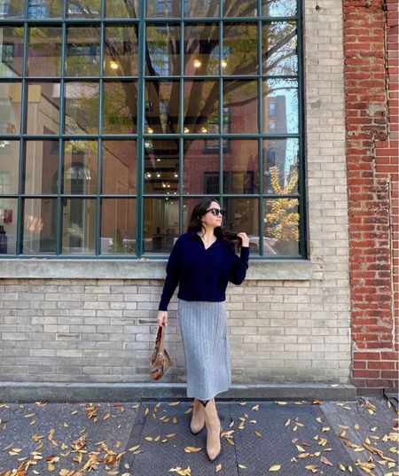 Knits, cashmere, and gold

#babyyyliwears @onequince sweater and skirt @zynniacollective necklace and ring #zynnia#zynniacollective
#fallvibes #goldnecklace #goldrings #autumnoutfit #cashmerelove #sweaterseason #philadelphiastyle