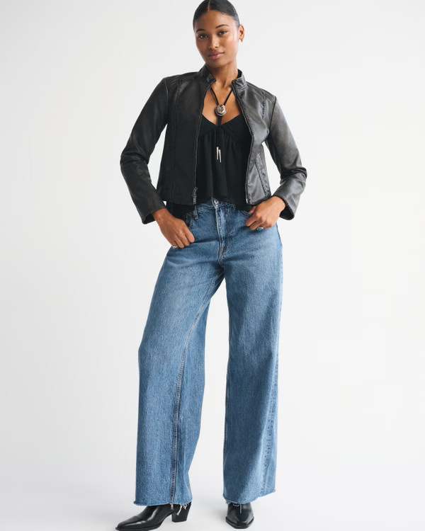 Women's Curve Love High Rise Wide Leg Jean | Women's Bottoms | Abercrombie.com | Abercrombie & Fitch (US)
