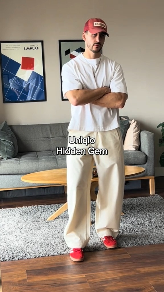 Uniqlo Barrel Trousers 💎
#uniqlo