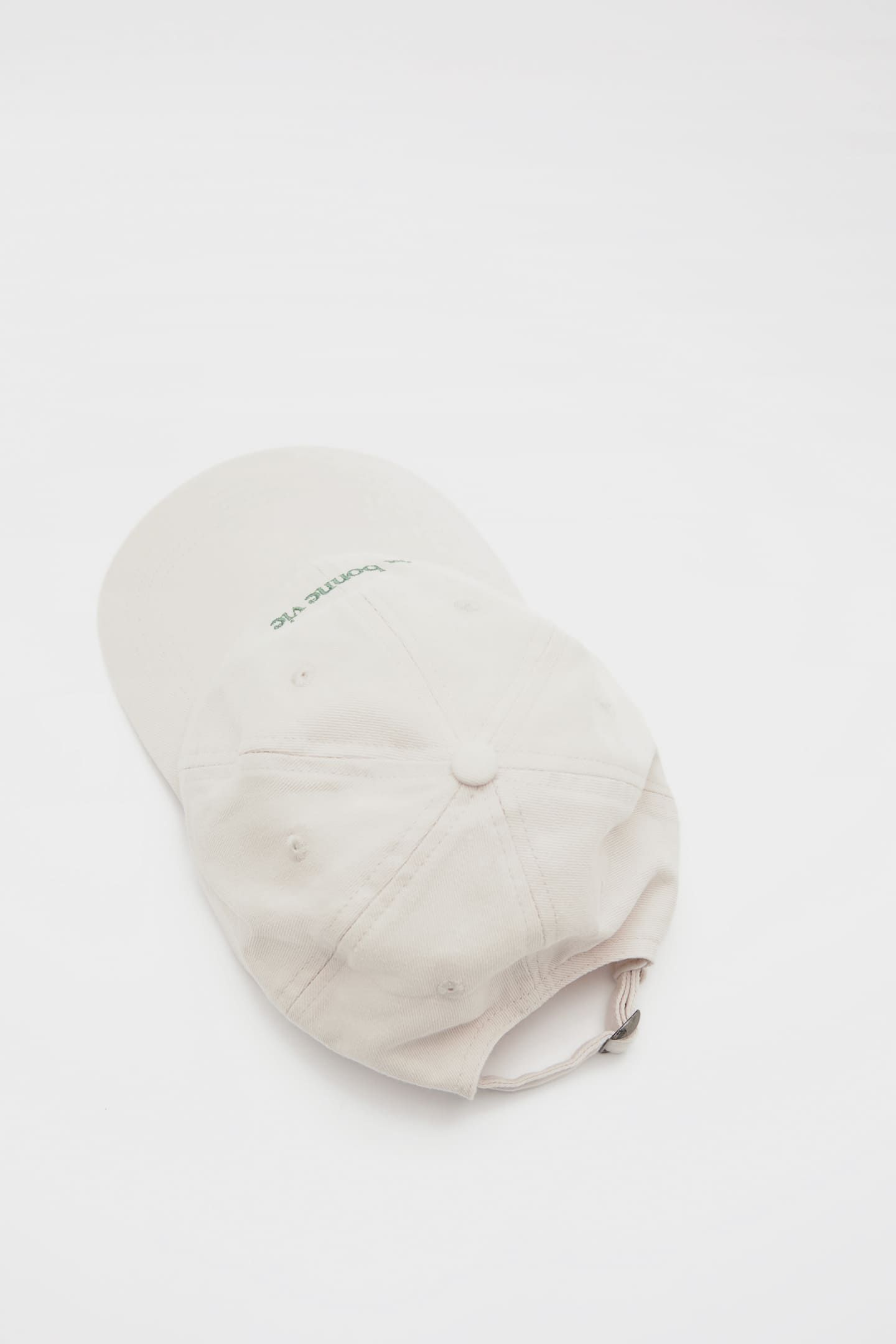 Faded cap with ‘La bonne vie’ embroidery | PULL and BEAR UK