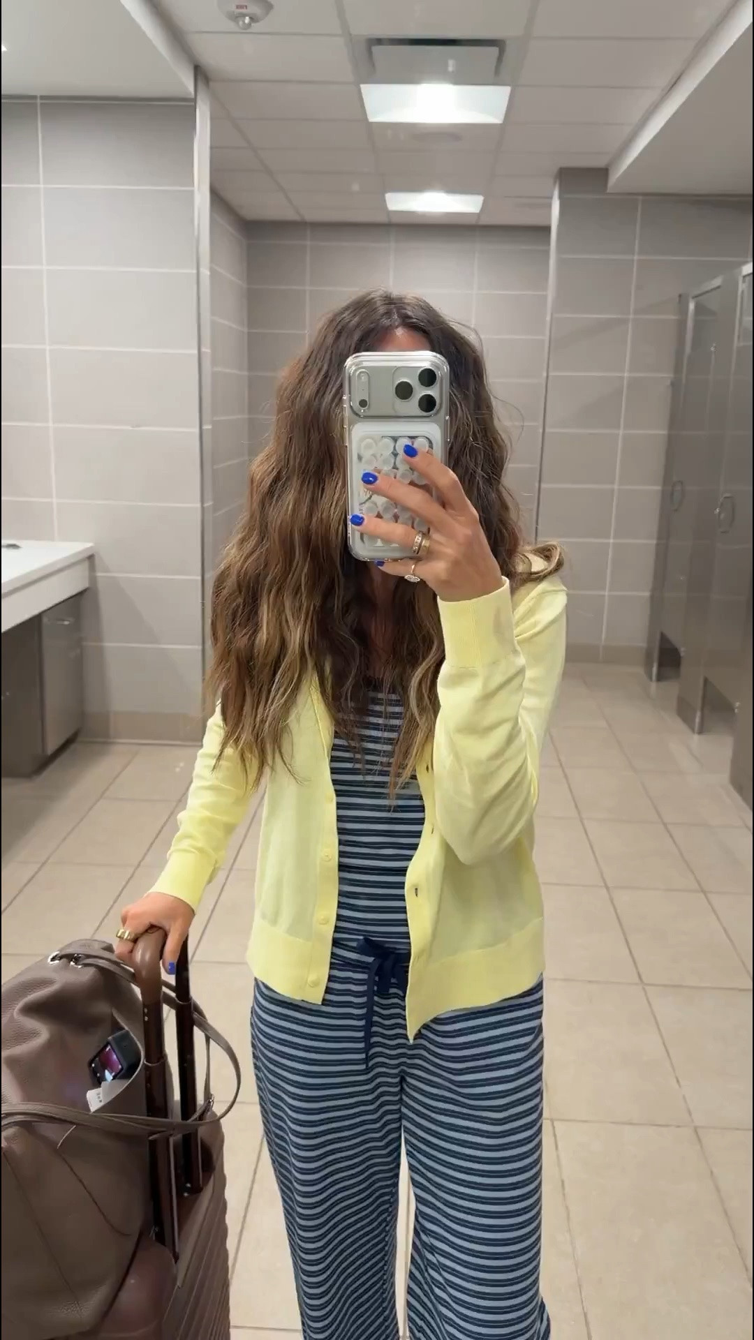 Travel fit - xs in top and pants. Small in cardigan and shoes true to size @Aritzia @beistravel

#LTKootd #LTKTravel #LTKPetite
