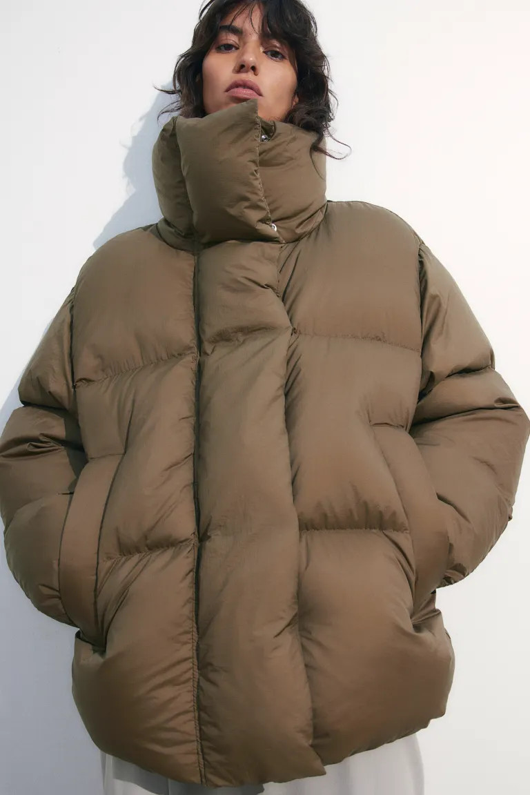 Oversized down puffer jacket | H&M (UK, MY, IN, SG, PH, TW, HK)