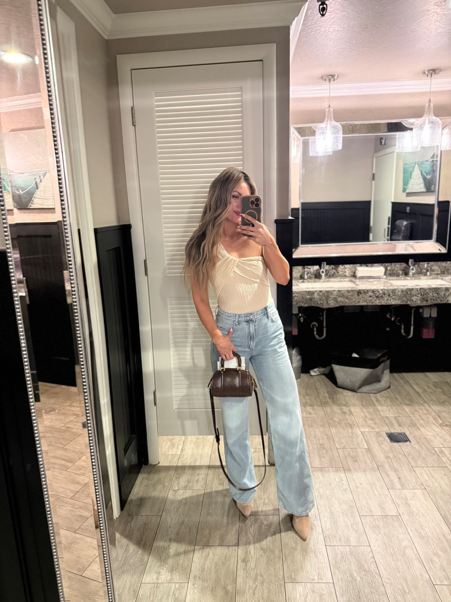 Dinner outfit ✨

Casual dinner outfit, date night outfit, jeans and cute top for dinner. 

#LTKootd #LTKdayinmylife #LTKmomlife