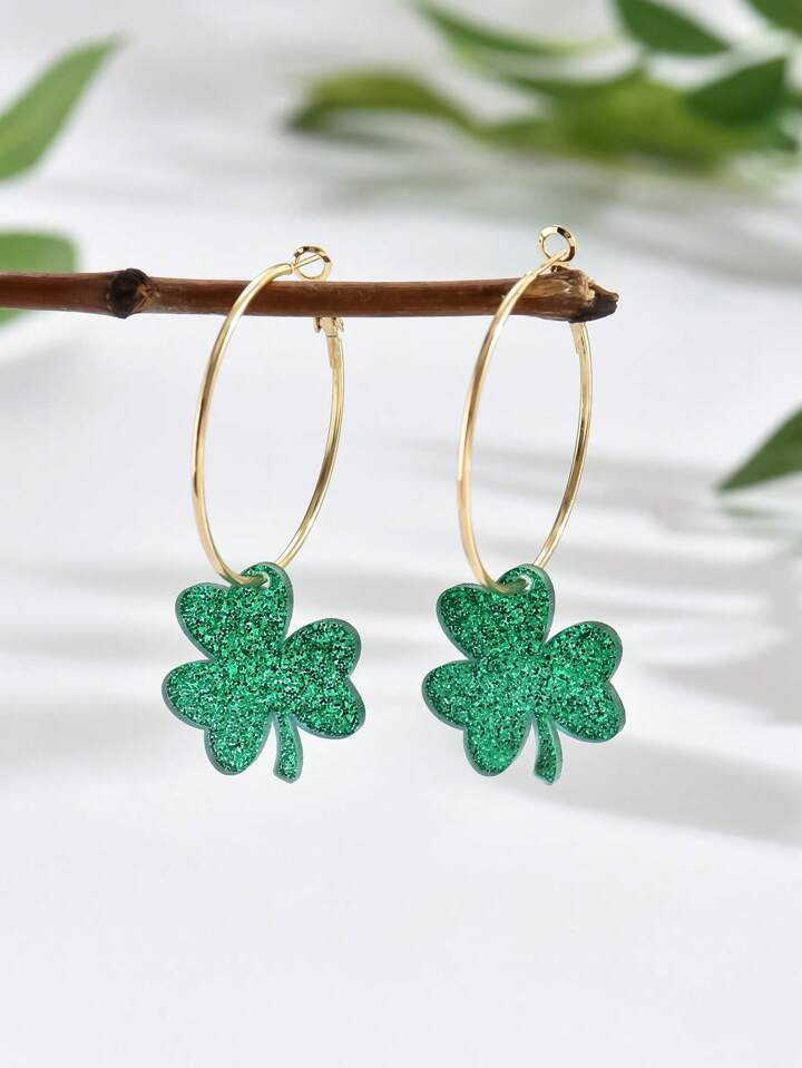 1 Pair Minimalist Exaggerated Clover Hoop Earrings, Fashion Personality St. Patrick's Day Mardi G... | SHEIN