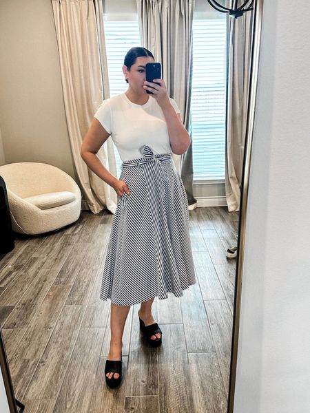 Last day for Madewell 25% off! Love this skirt, I’m in the size 10. Fit is tts! I’m in the large of the tee. Super soft and comfortable.

#LTKmidsize #LTKover40