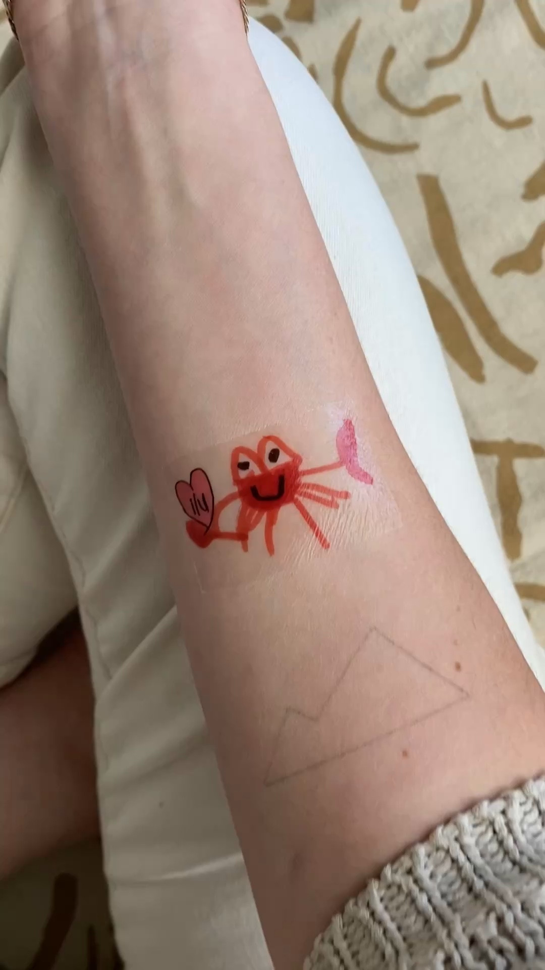 what could possibly be cuter than a temporary tattoo valentine of your kids drawing? NOTHINGGG! it’s surprisingly not too hard to do either. linked all the supplies!

i did this on a regular printer but if you have a cricut, you could make even more elaborately cut tattoos!! 

#LTKSeasonal #LTKFamily #LTKKids