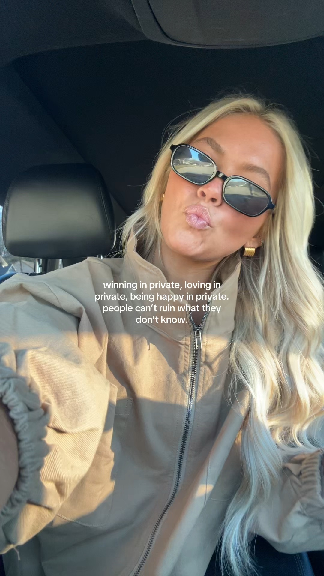 The jacket everyone is loving 

#LTKgrwm #LTKFestival #LTKootd