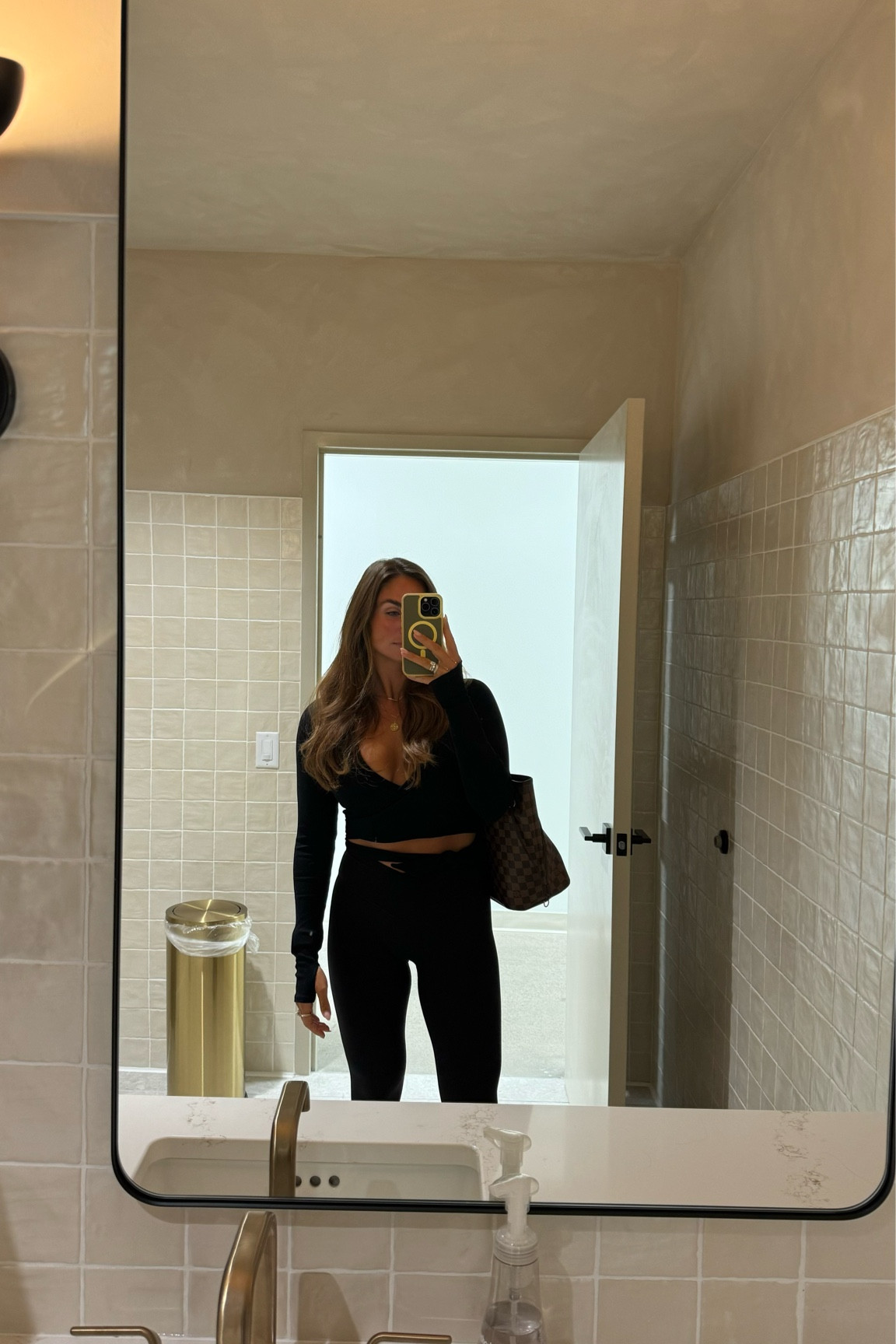 If you don’t have ballerina wraps in your closet yet why not?! I wear them all the time, bring them on travels and am obsessed 

#LTKfitness #LTKActive