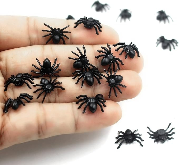 BEINME Plastic Spiders Colorful Spiders Halloween Decorative Supplies Toys Spider Model Simulatio... | Amazon (US)