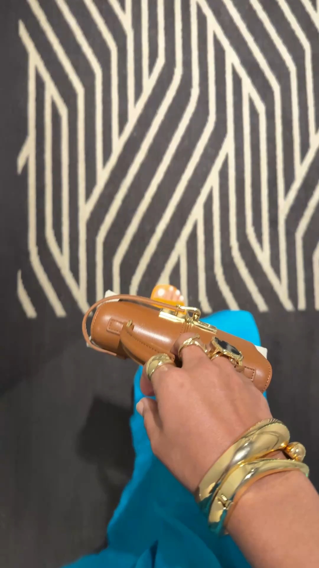 It’s all about the accessories 👛💎

#amazon #rings #bag

#LTKBeauty #LTKItBag #LTKStyleTip