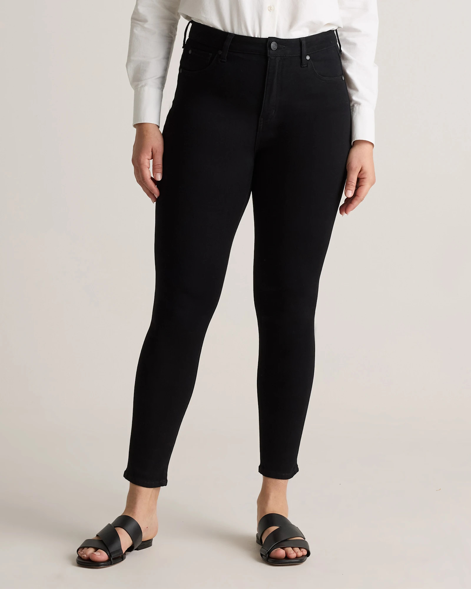 Bella Stretch Skinny Jeans in Black | Quince