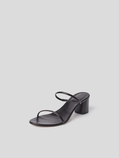 Aeyde Pantoletten mit feinen Riemen in Schwarz (1343786) | STYLEBOP (DE)