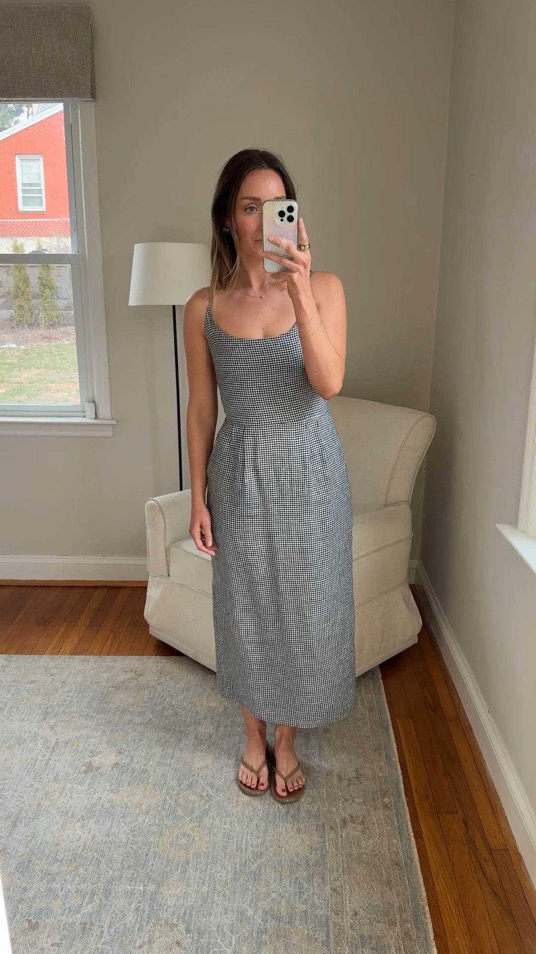 This dress is gorgeous! It runs a little tight in the hips for me. I tried the XS (pictured here) and the top was perfect but I wanted more room in the hips. The S was too big in the top. If you are not as hippy as me, give this a try! It’s so well made and beautiful.