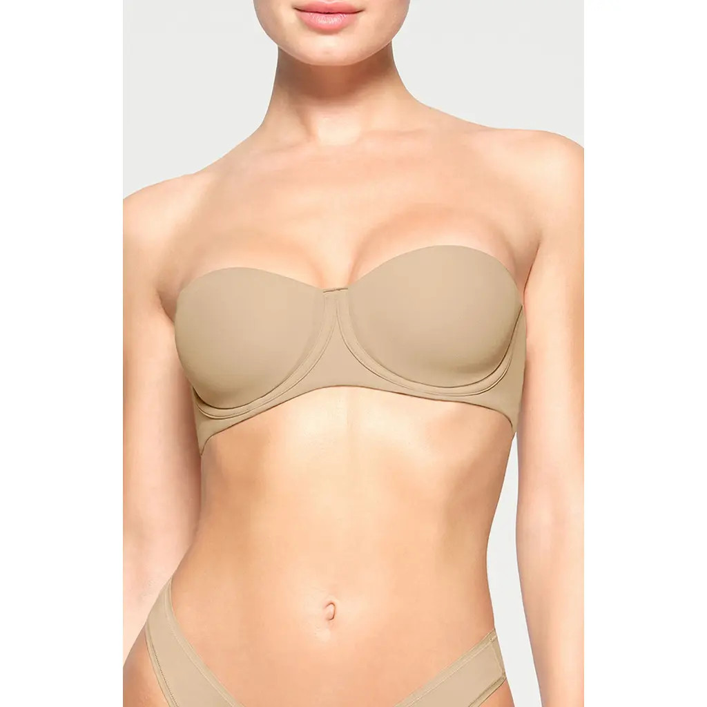 SKIMS Fits Everybody Strapless Bra in Clay at Nordstrom, Size 32C | Nordstrom