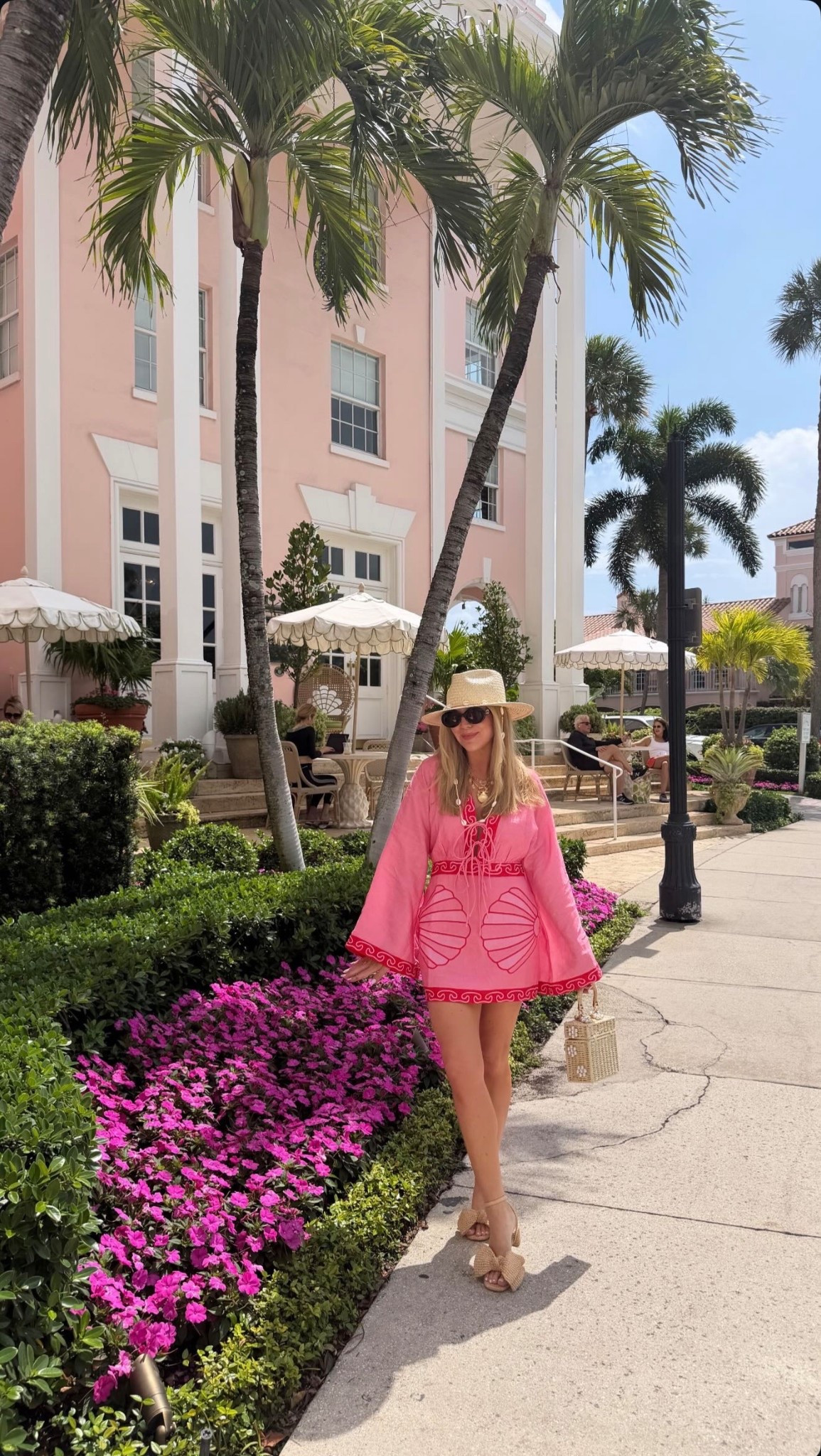 Can I move here ??? A dream!!🩷🌴

#LTKSeasonal #LTKootd #LTKTravel