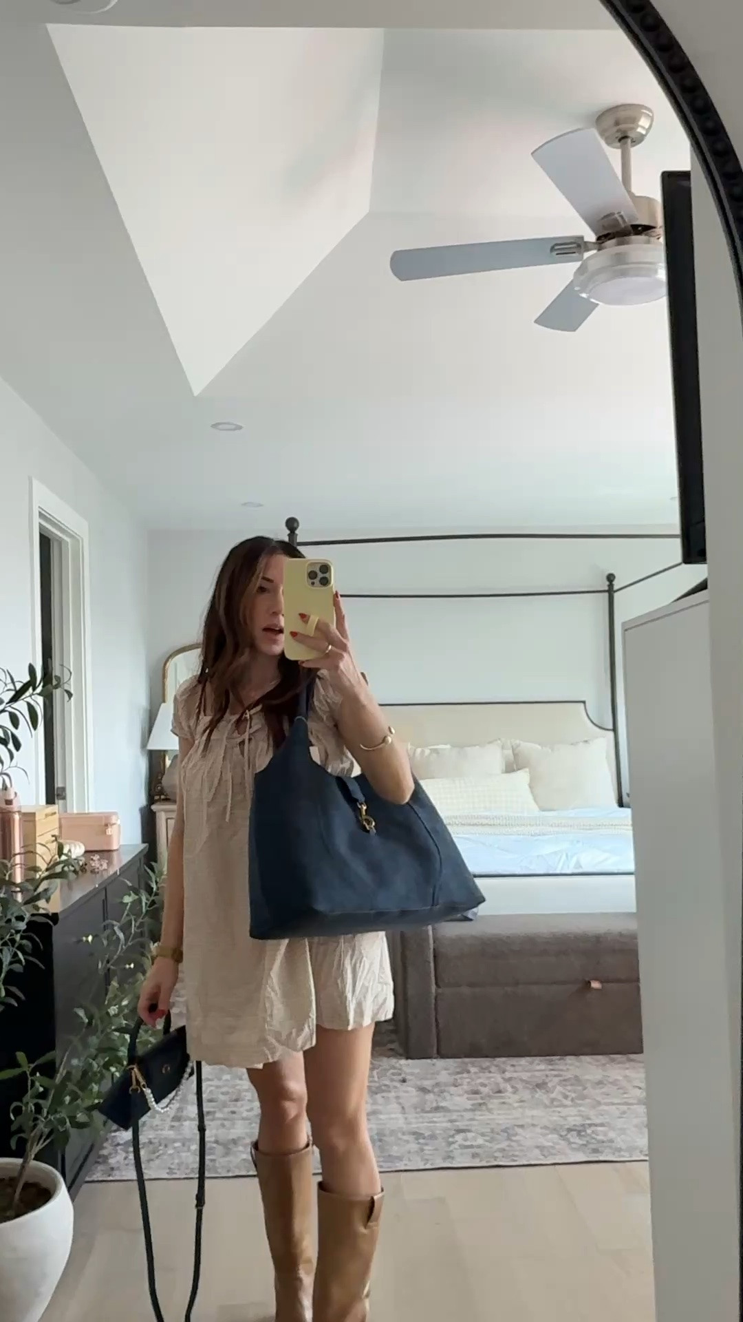 These bags are sooo good. Loving this color for fall

#LTKootd #LTKSeasonal