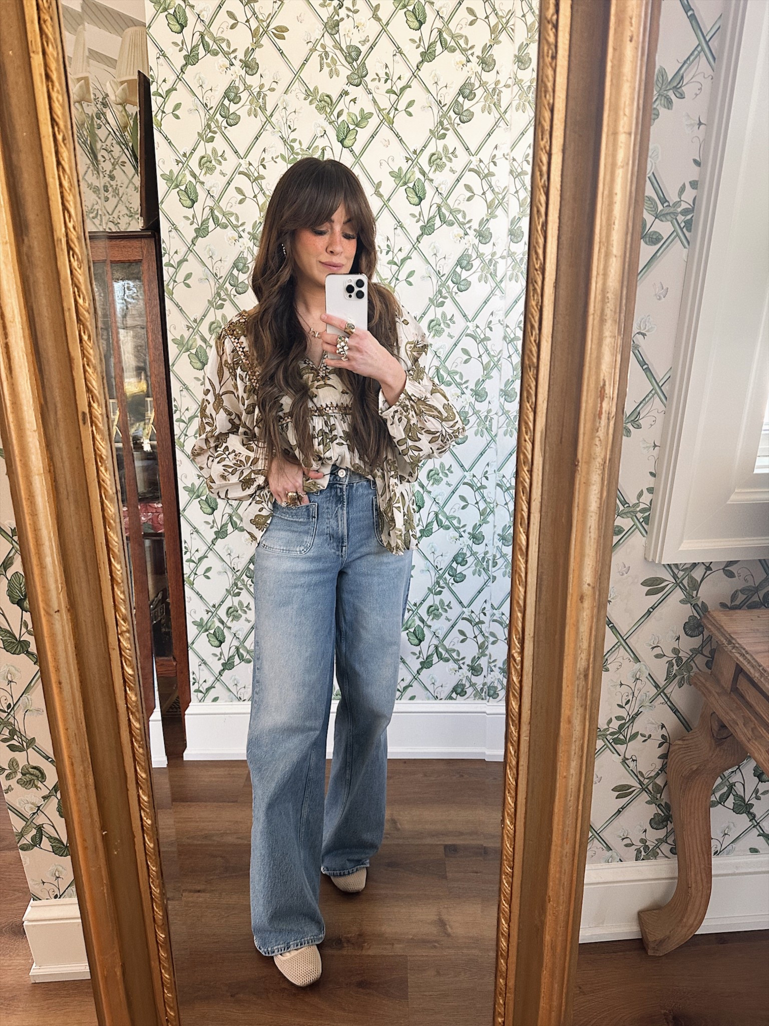 Cozy Saturday with friends fit ✌🏼

#LTKHome #LTKFindsUnder50 #LTKSeasonal