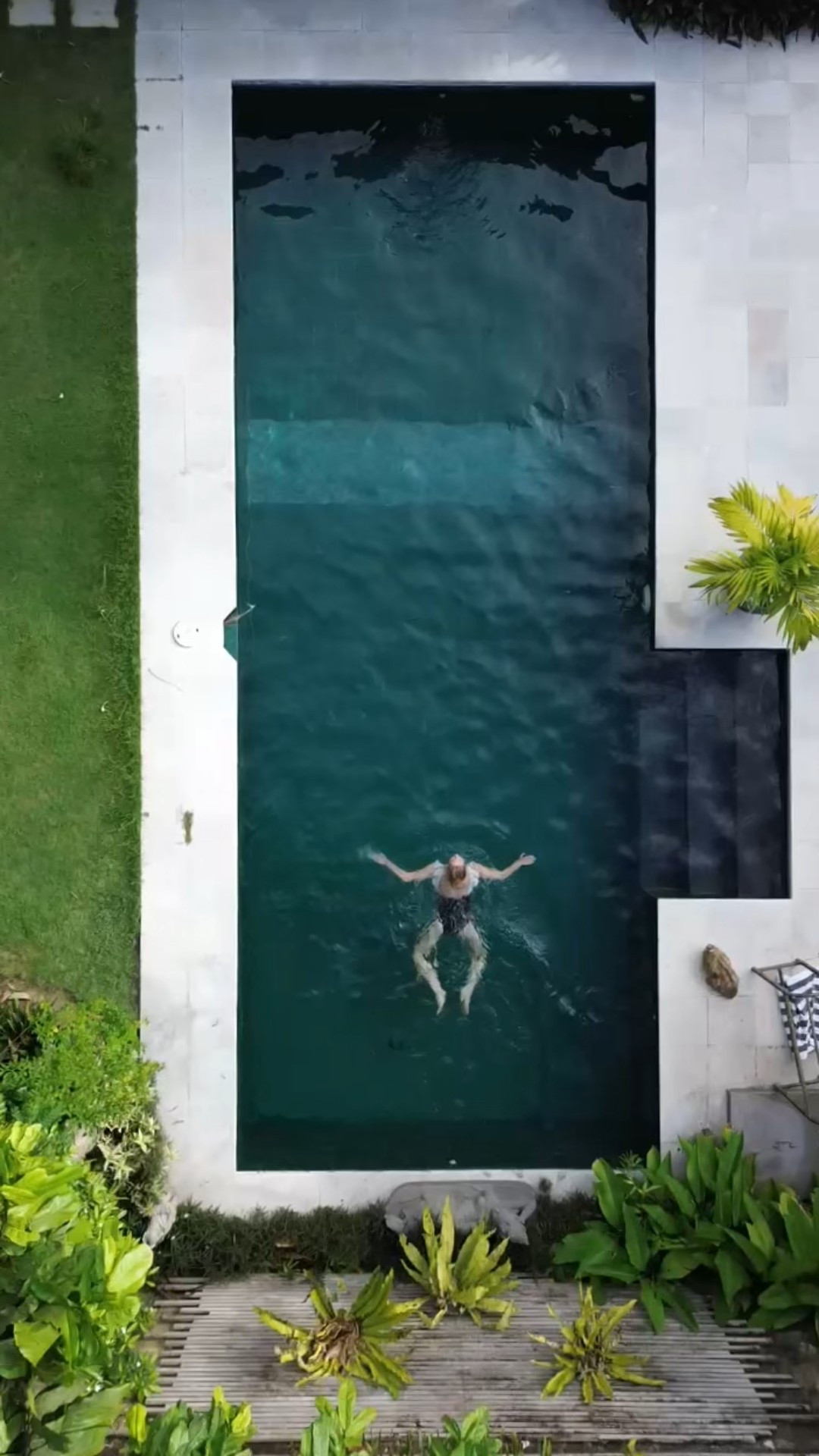 Summer vibes forever! ☀️Hands down my favourite swimsuit of 2025! Linking my other fave one too.