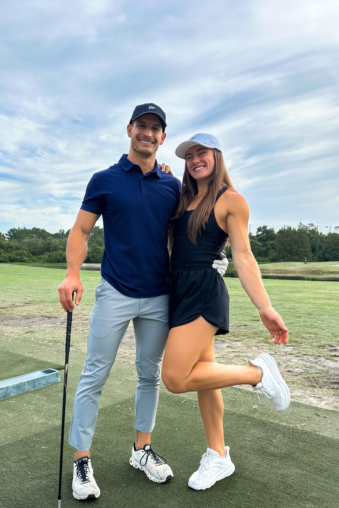 LADIES… say YES to the range, to the course, to the lesson AND get yourself matching outfits 🏌️⛳️🤍 #ad 

now everybody wins #fableticspartner #fableticsmen 

@fabletics men’s golf clothes are TOP TIER!!! kemper is ready for 5 more fits just like this one 👏🏼