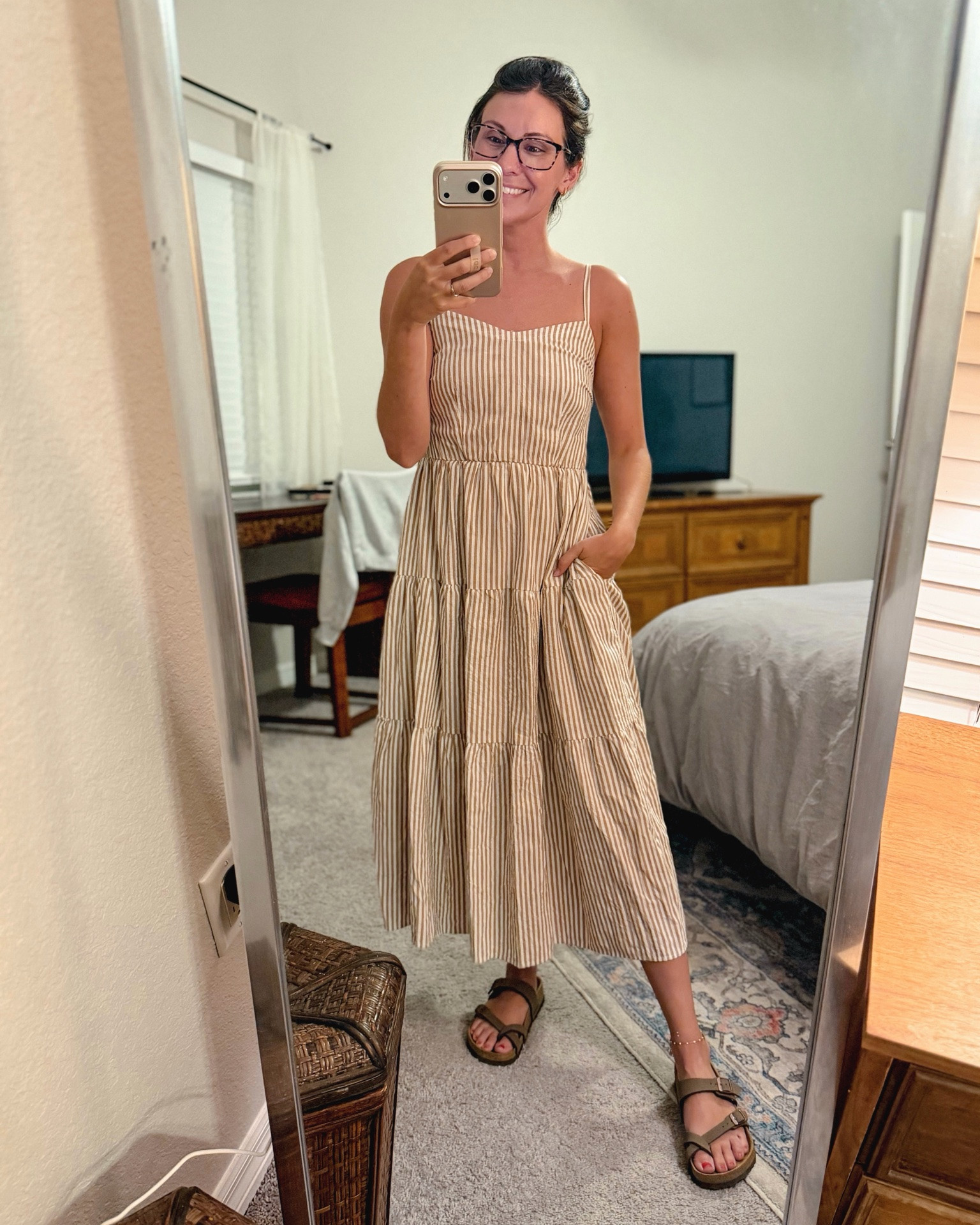 xs in my dress and 36 in my Birkenstock sandals 🤎

#LTKgrwm #LTKPetite #LTKootd