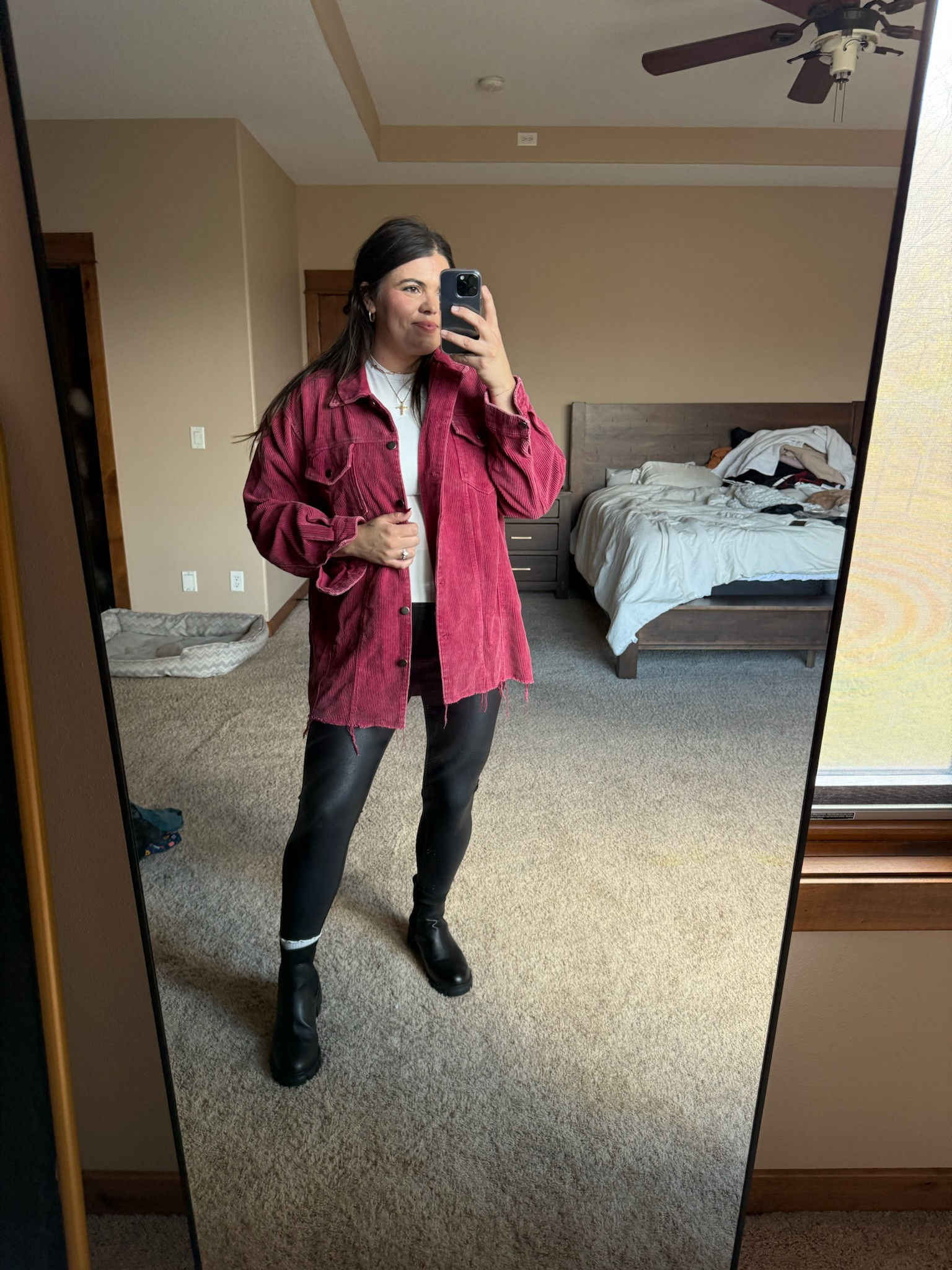 Stepping into fall with layers that are both cozy and stylish! These essentials make it easy to stay warm and look great all season. Linked everything so you can shop the full look!

fall fashion inspo, autumn layers, cozy style, LTK finds, seasonal wardrobe

#LTKSeasonal #LTKStyleTip #LTKMidsize