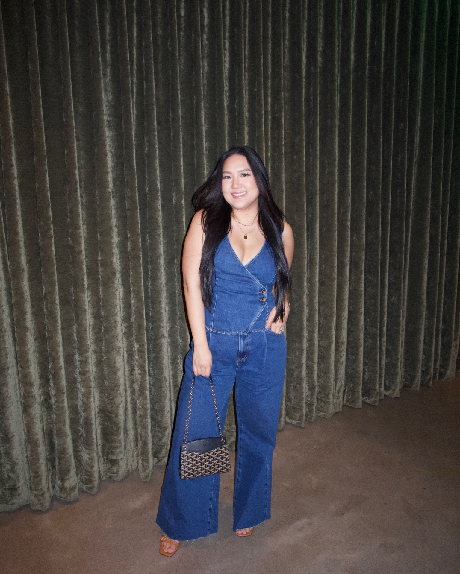 A little denim set for girl dinner 🤌🏼 this @showpo look is SO cute and on sale rn! It’s great for dressing up or down and wear separately! 

#LTKmomlife #LTKMidsize #LTKSaleAlert