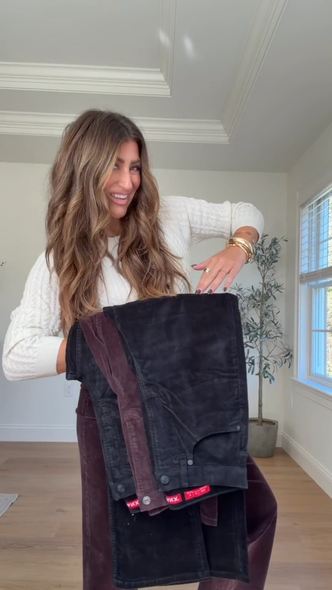 Corduroy pants from spanks! Wide leg pants, straight leg pants, barrel, pants, and flares. Wearing regular size medium use code LAURENHXSPANX to save and LAURENHORN 30 for the bodysuit. 

#LTKStyleTip #LTKWorkwear #LTKSeasonal