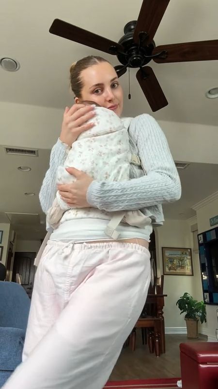 linked my baby carrier in beige 🤍