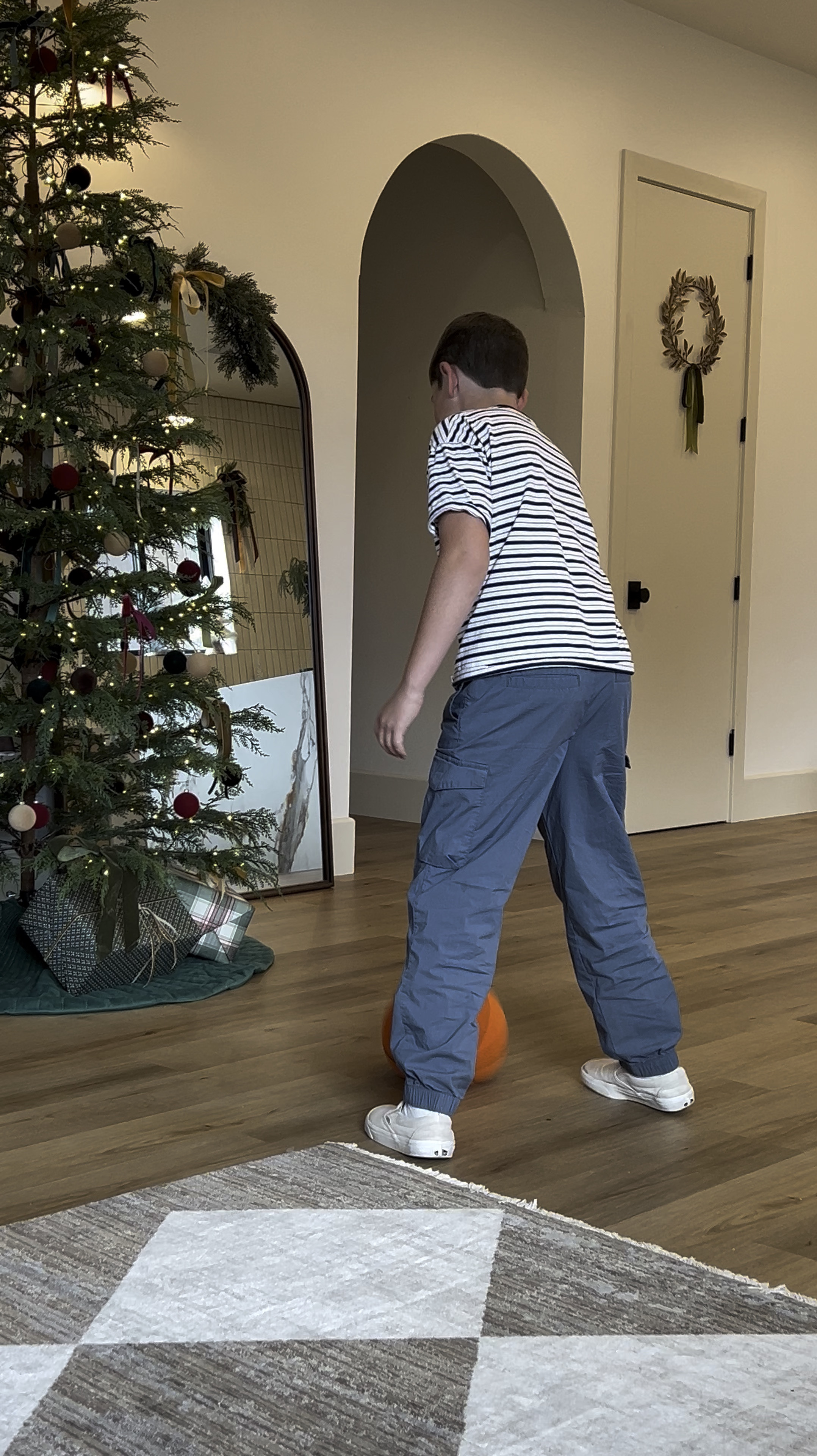 Basketball kids!
Perfect for tweens and teens!

#LTKGiftGuide