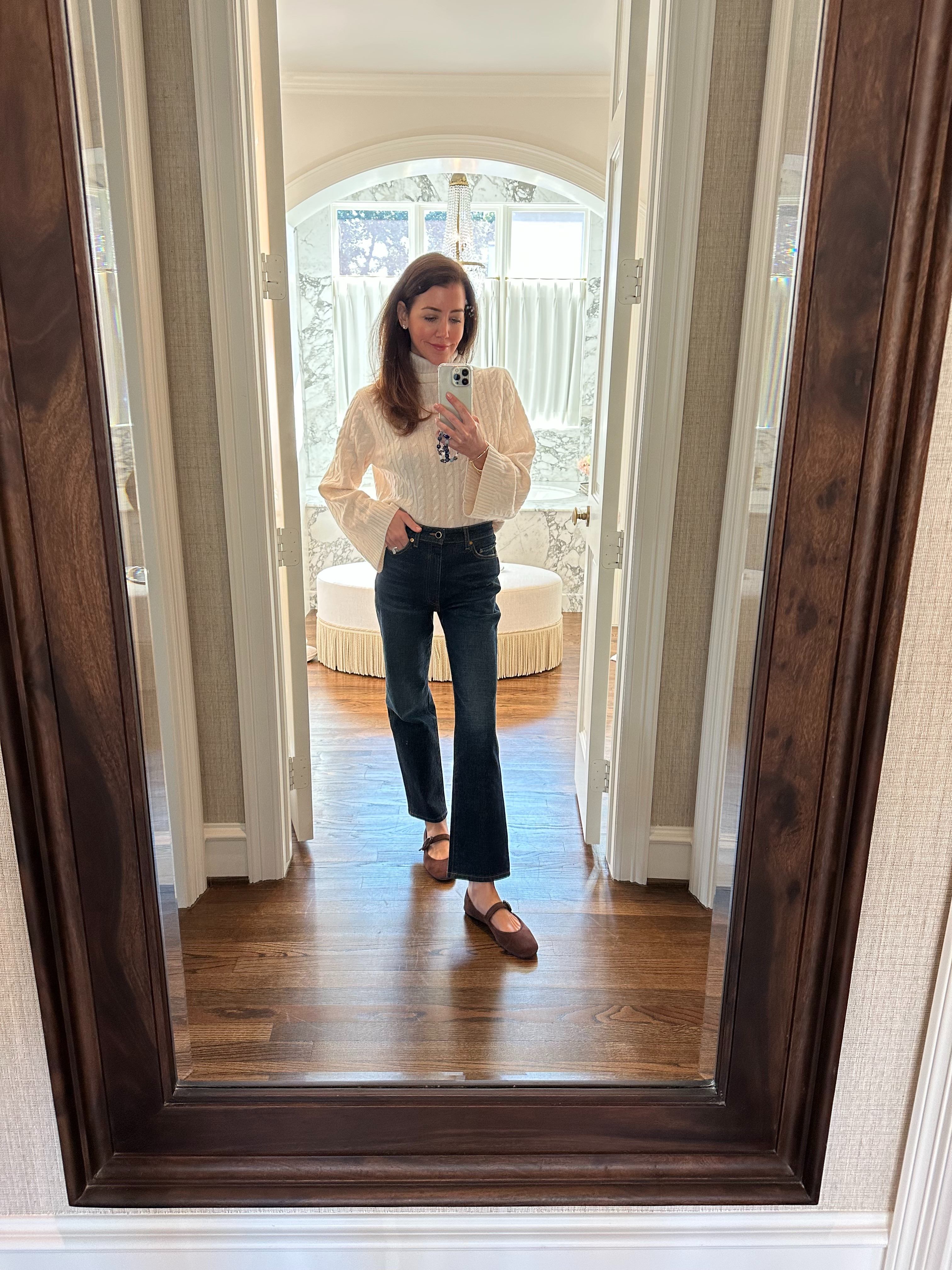 jenni kayne sweater // khaite jeans // larroudé flats 

 