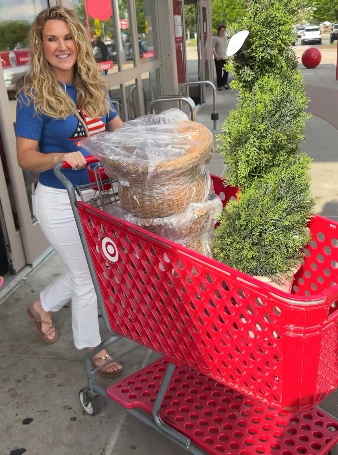 Target's newest collection might be my favorite launch of the summer 💙

Think classic blue and white, timeless Grandmillennial details, woven textures, and pieces that look far more expensive than they are.

Several of these finds remind me of styles from Serena & Lily, Ballard Designs, and Pottery Barn—but at Target prices.

I've rounded up my favorites for you here. Which piece is going in your cart first?

Target finds, Grandmillennial decor, coastal decor, blue and white decor, affordable home decor, designer look for less, summer decorating