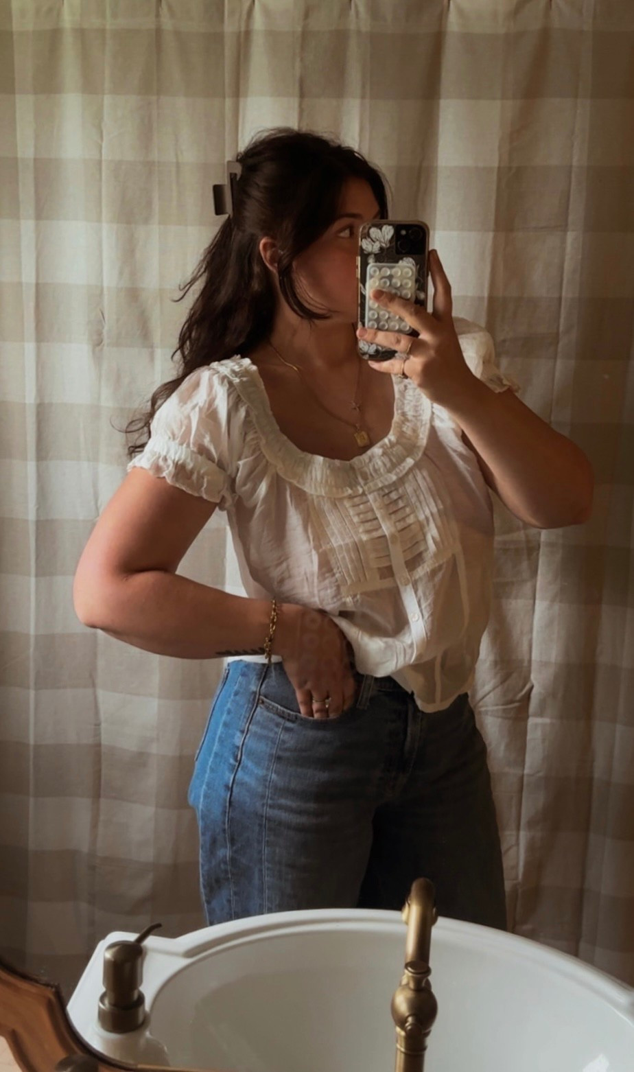 Feminine tops & denim all summer long 

#LTKFindsUnder100 #LTKStyleTip