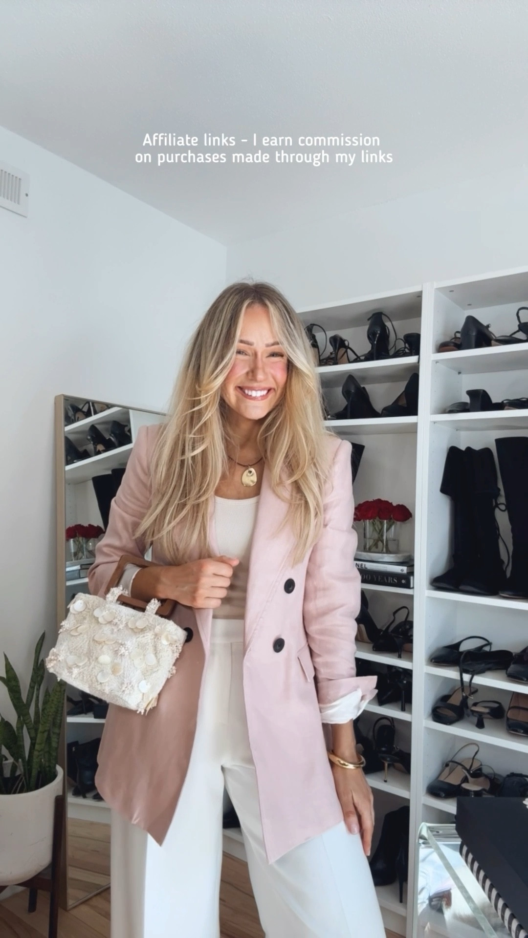 Affiliate links - I earn commission on purchases made through my links | Easter outfit with pants

Zara blazer
Zara white pants
Zara spring outfit 