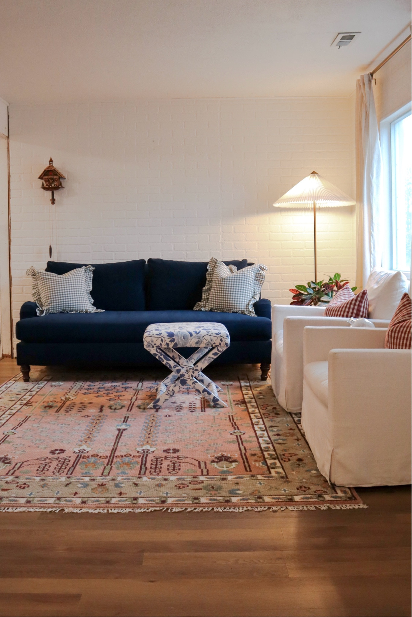 Cozy colorful cottage living room  

#LTKHome