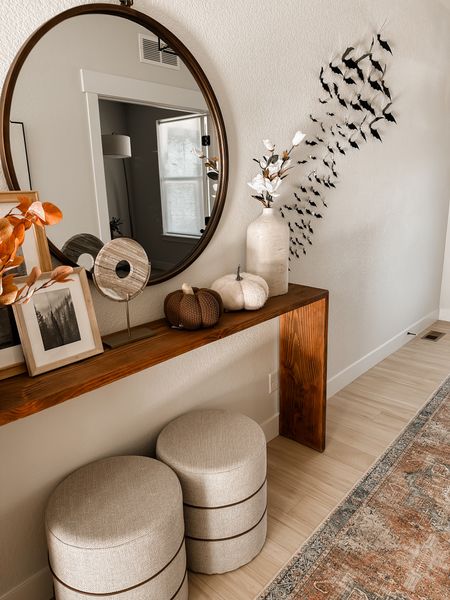 Loving the subtle Halloween decor with this cute bat wall in my entryway!

Halloween / fall decor / fall vibes / Amazon finds / entryway 

#LTKhome #LTKHalloween #LTKstyletip