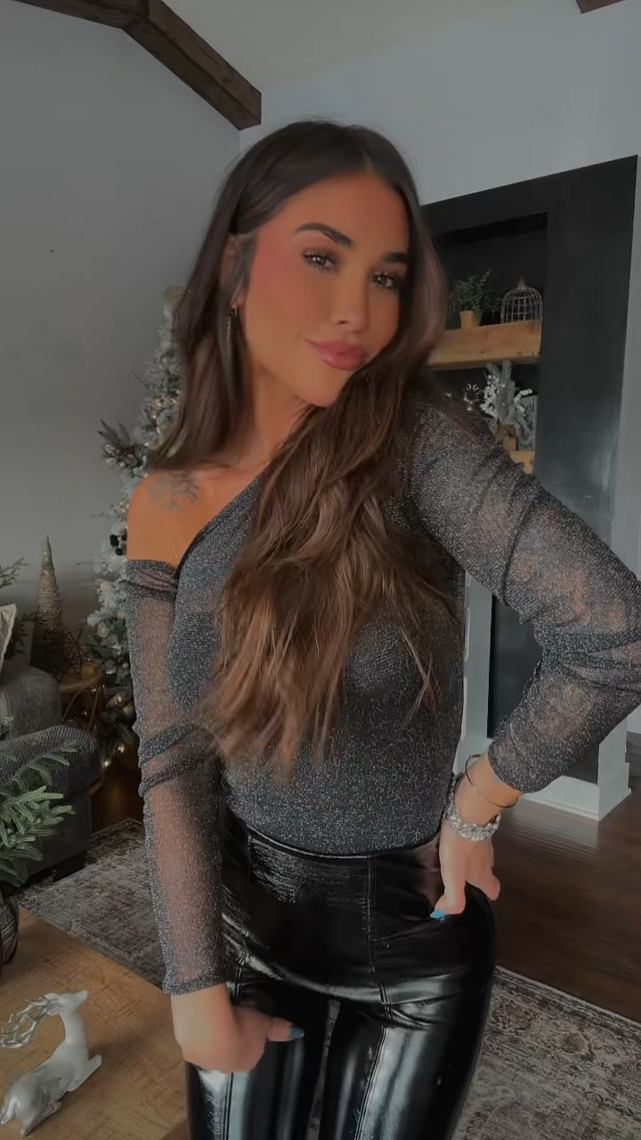 Holiday party or new years outfit for the always cold girlie 🥶 

#LTKdayinmylife #LTKHoliday #LTKGiftGuide