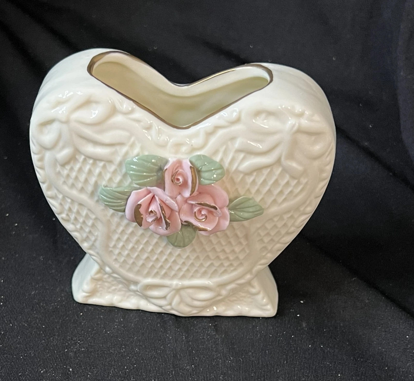 Porcelain Heart Vase with Raised Pink Roses and Ribbon w/Gold Trim opening | eBay US