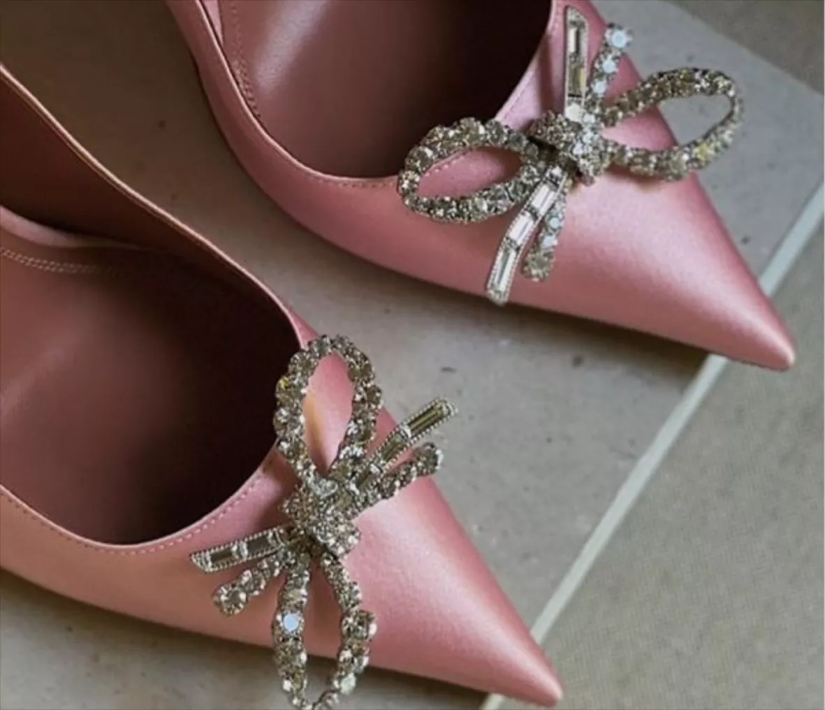 1 Pair Classic Women Shoe Clips Detachable Rhinestone Shoe Accessories  Wedding Pumps Shoe Embellishment for High Heels DIY Decor