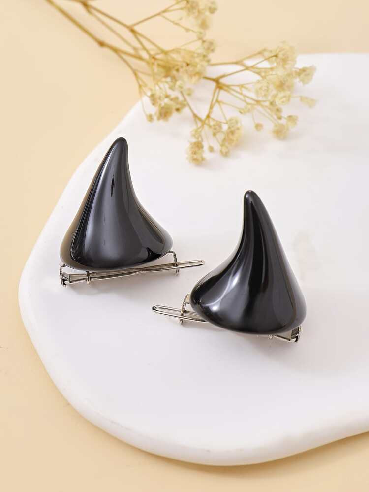 2pcs Horn Decor Hair Clip | SHEIN