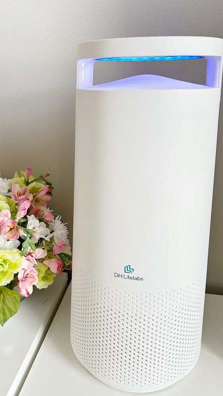 I’m in spring cleaning mode this week! I added this @dhlifelabs Sciaire air purifier to my bedroom and I am obsessed! It’s not only left it smelling fresher, it’s even helped with my allergies especially at night! I want to add one to every room! I’m also delighted with the Aira Surface - I made my own cleaning spray with just salt, water and vinegar so it’s free of harsh chemicals. Head over to my @LTK page (sweetnewyork) to learn more! Link in bio. #dhlifelabs 

#LTKfamily #LTKSeasonal #LTKhome