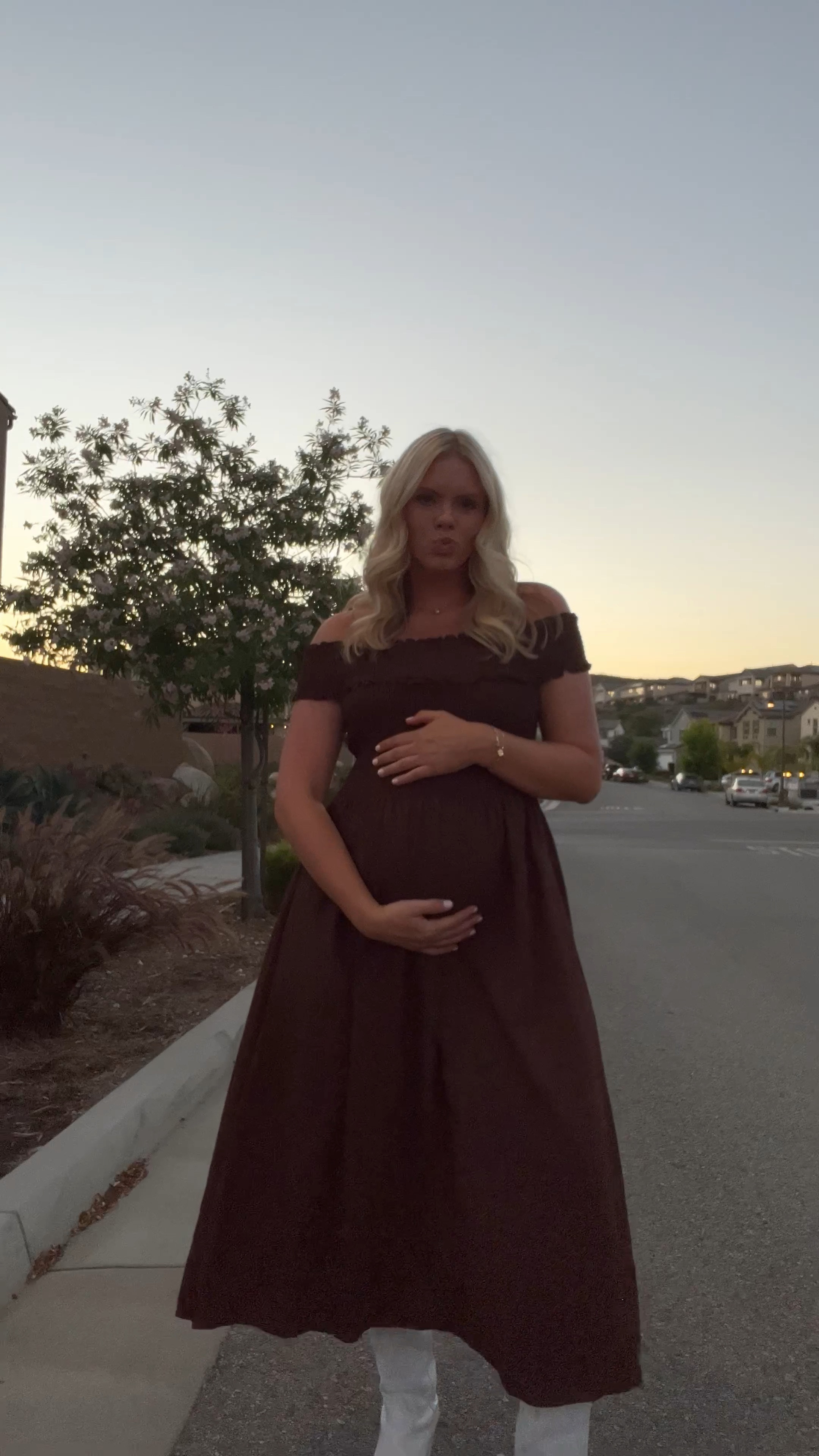 Dress runs TTS, sized up for the bump!

#hillhousehome #maternitypictures #bumpstyle #dressthebump 

#LTKbaby #LTKbump #LTKstyletip