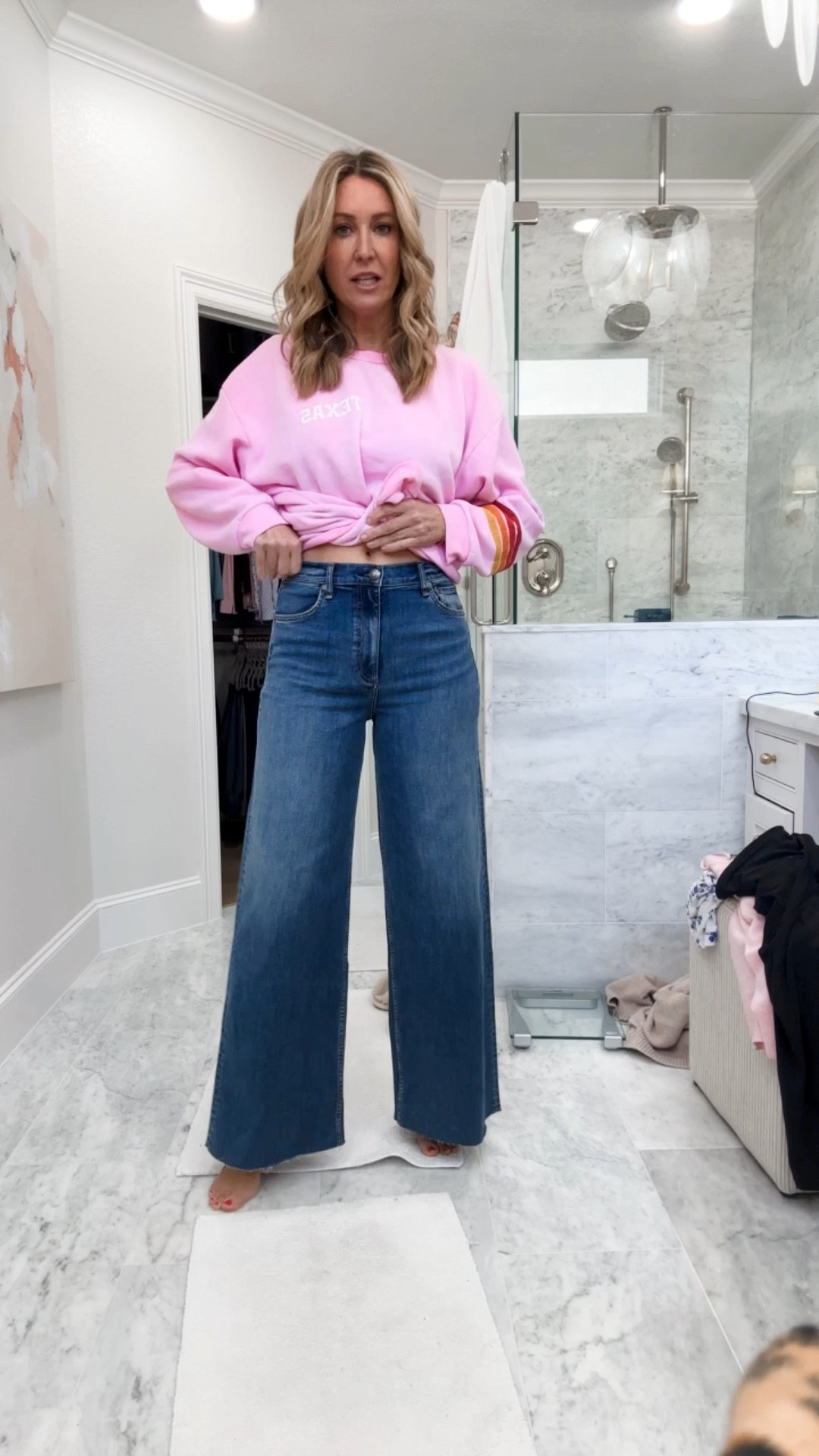 Wide leg jeans - size down one


#LTKStyleTip