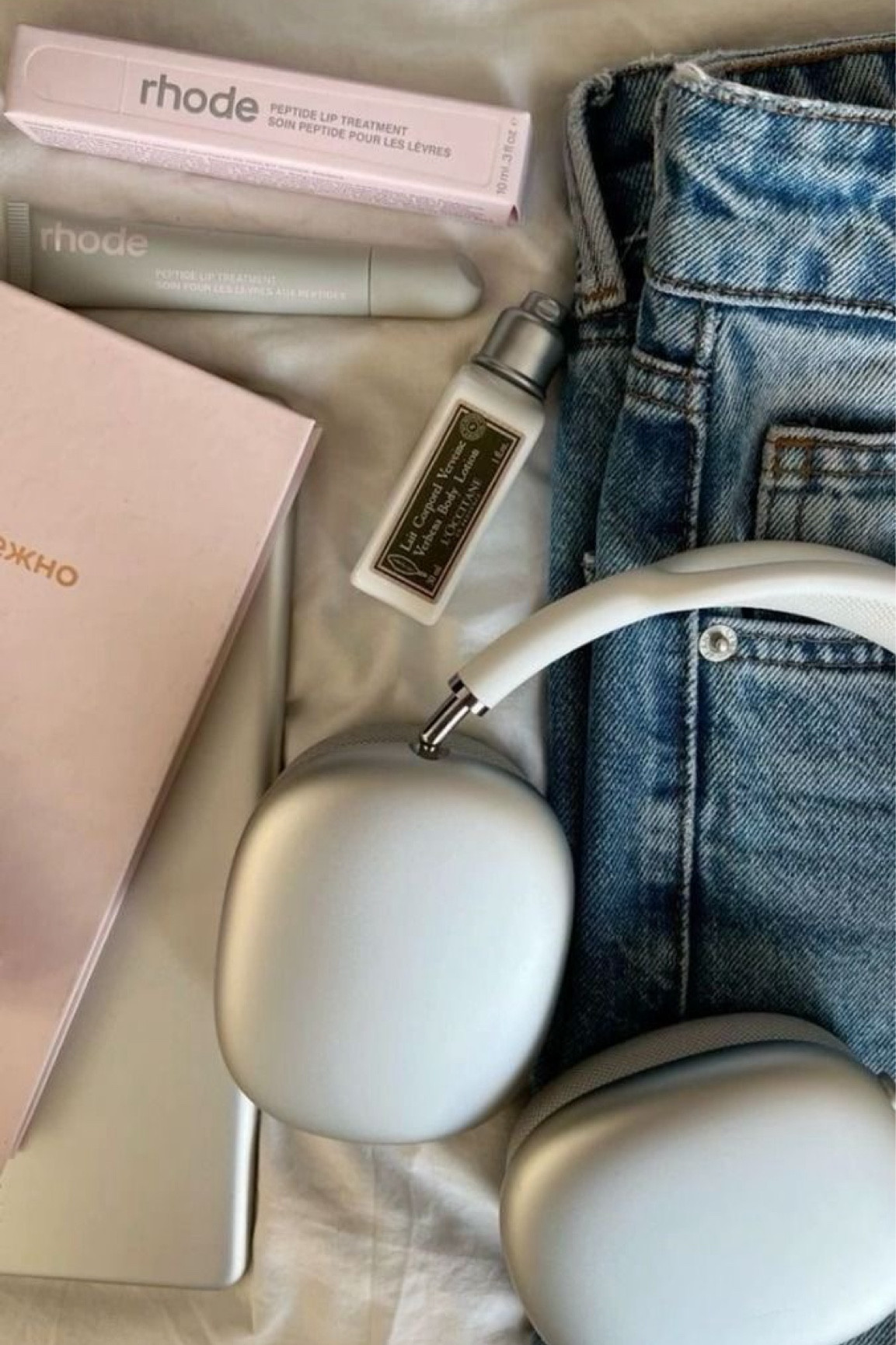 Everything you can find in my teens bedroom✨

#LTKStyleTip #LTKGiftGuide #LTKFindsUnder100