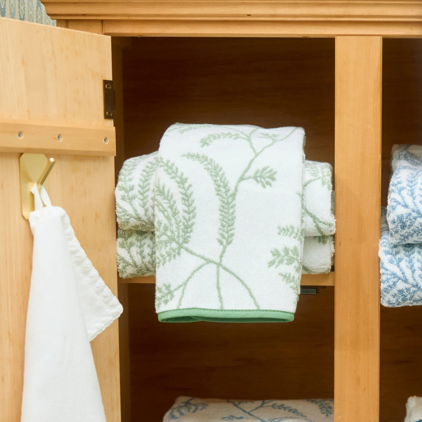Lee Jofa x Weezie Patterned Bath Towel | Weezie Towels