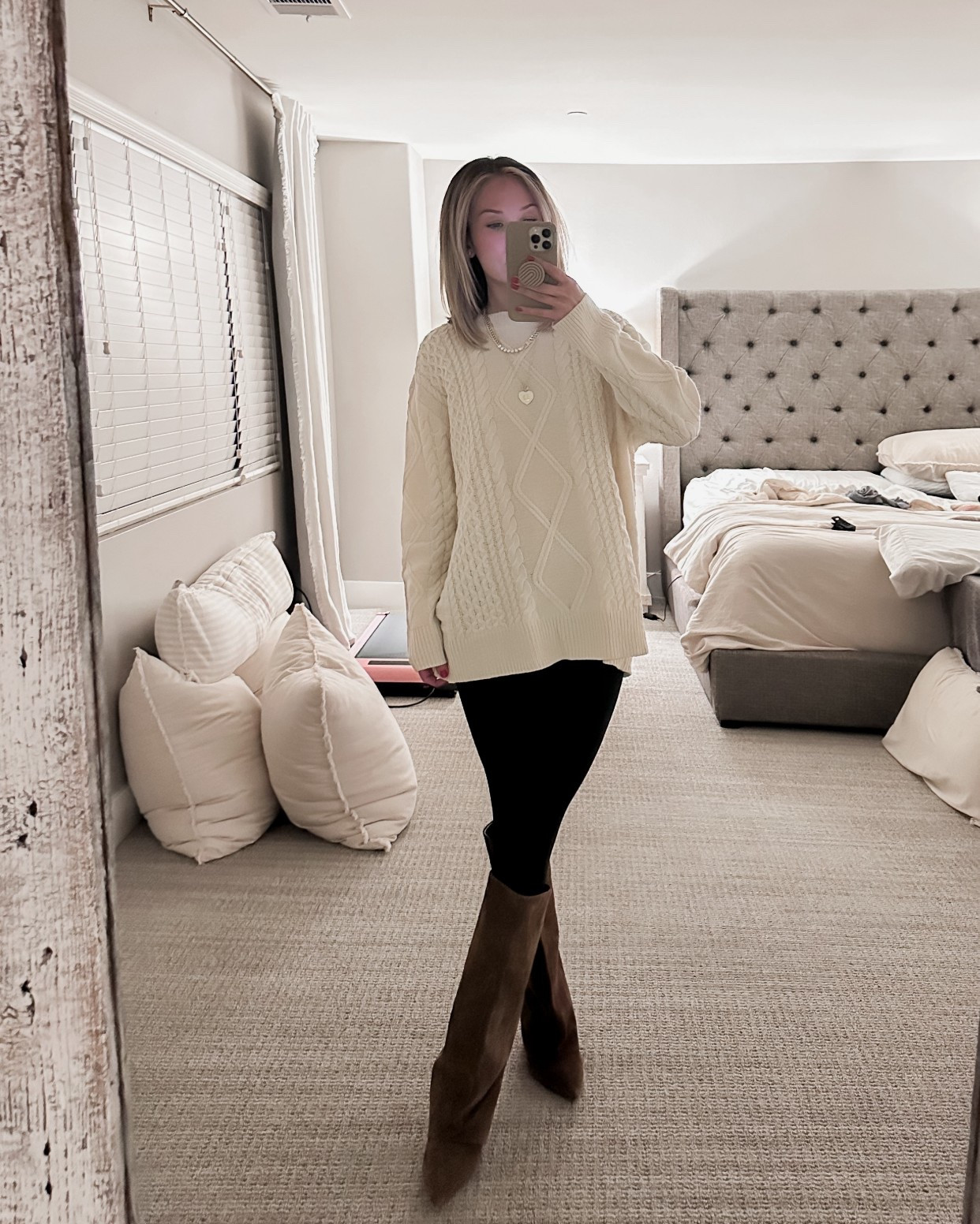 Don’t mind the mess behind me… life has been pretty chaotic lately 😅

Size L in the sweater

#LTKootd #LTKFindsUnder50